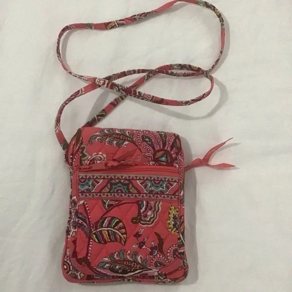 Vera Bradley | Bags | Vera Bradley Call Me Coral Paisley  display picture 1